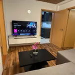 Apisha 2