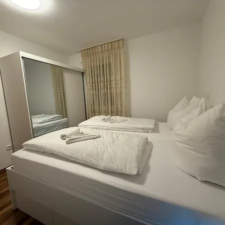 Apisha 2 Apartment